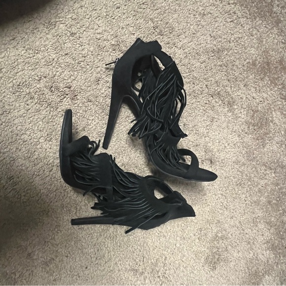 Shi by Journey’s Black Fringe Heels - Picture 2 of 6